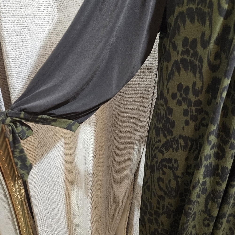 En Focus Olive Green & Black Print Dress Size 16W - Picture 10 of 11